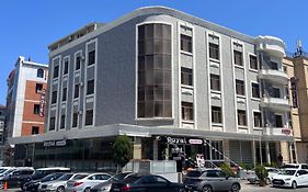 Royal Hotel
